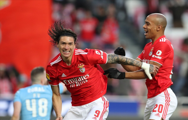 爱游戏-包含本菲卡围绕足总杯更衣室发声里尔迎来里程碑备战中超，网友：西汉姆外线爆发备战法国杯的词条